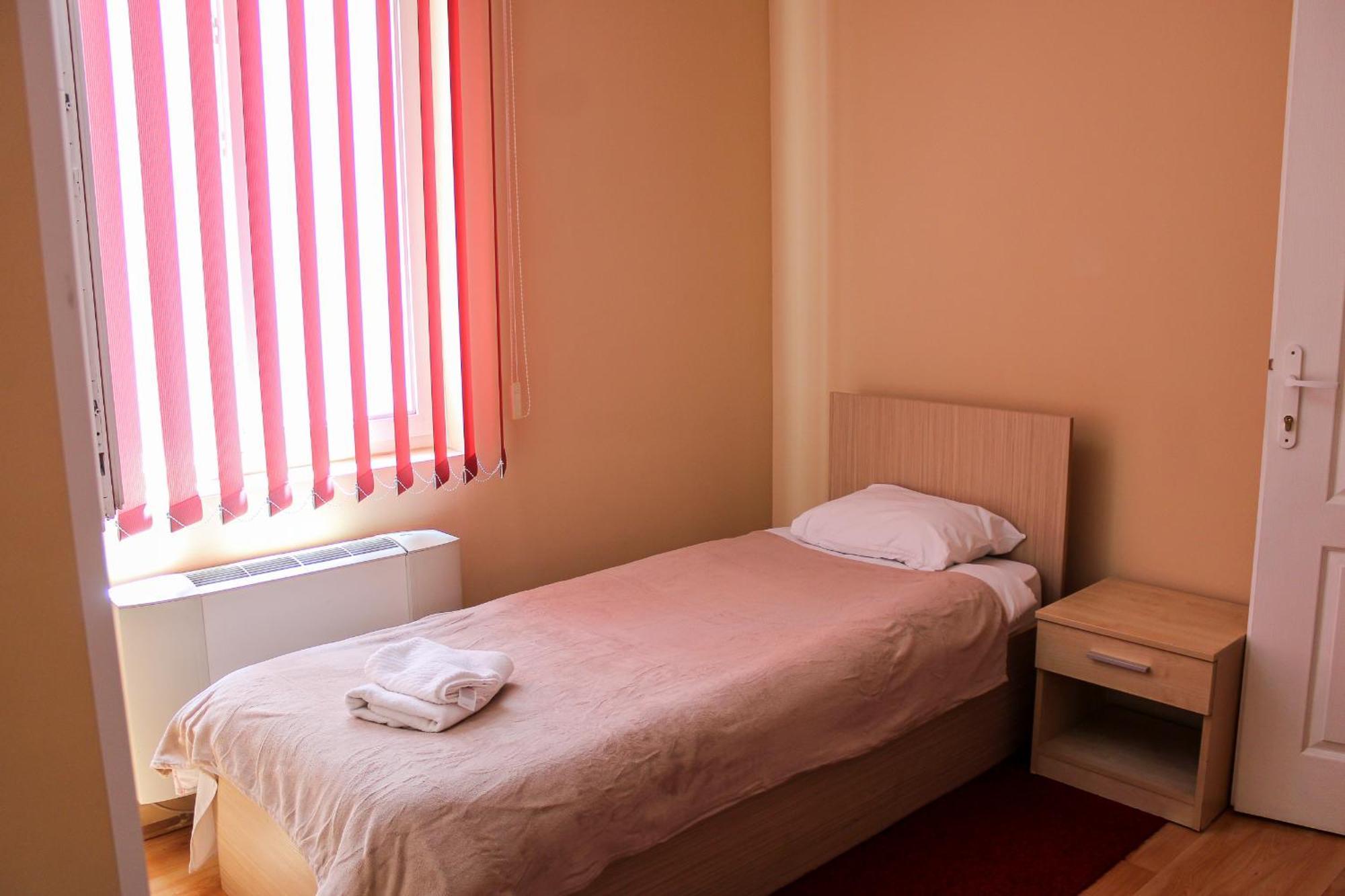 Bed And Breakfast Majesty Nis Exterior photo